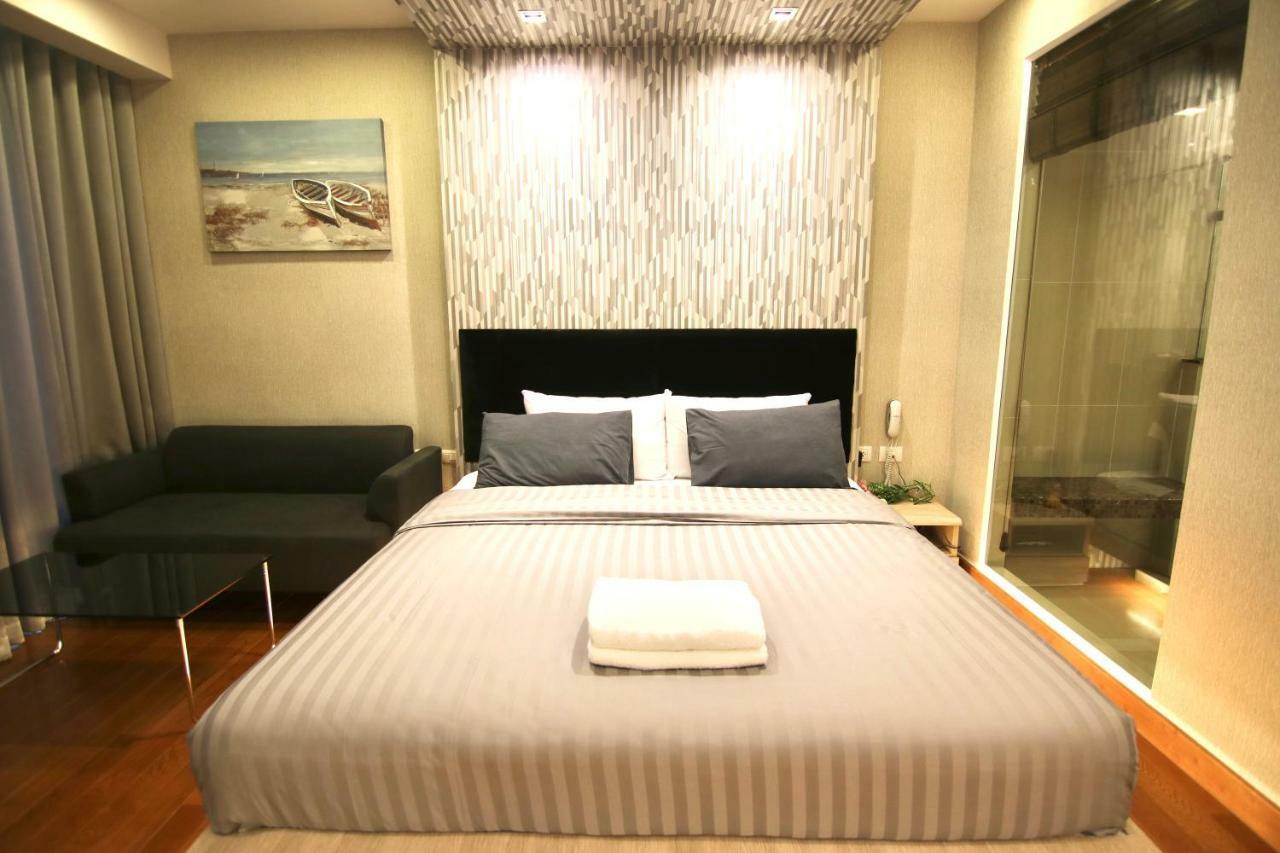 Luxurious Beachfront Pattaya Exterior foto